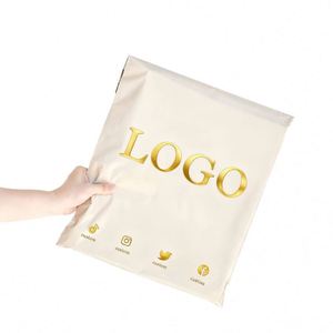 ถุงพลาสติกชีวภาพพิมพ์โลโก้แบบกำหนดเองสำหรับจัดส่งเสื้อยืด - Product Image 2