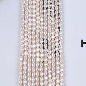 Perles d'eau douce Zhuji 4-5 mm, forme de riz, blanches, naturelles, accessoires de bijoux DIY, vente en gros - Product Image 3