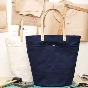 Nueva llegada de diseño de moda de alta calidad logotipo personalizado de color de algodón de lona Tote bolsos de hombro con asas de cuero marrón - Product Image 2