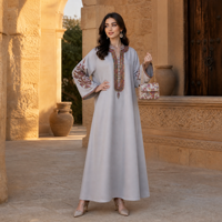 Vente en gros d'abaya kaftan pour femmes, robe longue à manches longues avec broderie florale
