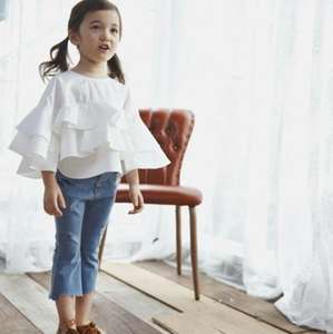 เสื้อยืดแขนยาวเด็กผู้หญิงลายลูกไม้สีขาวสวยงาม - Product Image 4