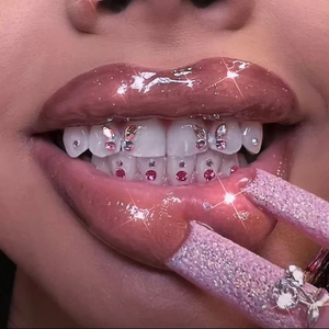 Gioielli per Denti con Design a Farfalla, Decorazioni Luccicanti con Strass per Bellezza Orale, Ornamenti alla Moda per Sorriso Splendente - Product Image 1