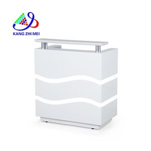 Meuble de salon de beauté professionnel Kangmei, <span class=keywords><strong>comptoir</strong></span> de réception moderne <span class=keywords><strong>et</strong></span> luxueux de petite taille avec éclairage LED - Product Image 1
