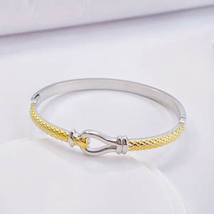 Pulseras de Acero Inoxidable Personalizadas al por Mayor con Hebilla y Cierre Chapados en Oro de 18K para Fiestas - Product Image 4