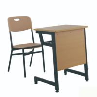 Ensemble de bureau et chaise d'école en bois à hauteur fixe, table d'étude avec panneau frontal et panier à fils, mobilier étudiant robuste et durable