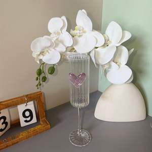 Vasos de Vidrio de Borosilicato Alto con Forma de Corazón para Vino y Champán - Product Image 2