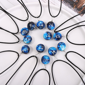 Venta al por mayor encanto redondo bola <span class=keywords><strong>de</strong></span> cristal colgante que brilla en la oscuridad constelación 12 signo del zodiaco collar joyería para mujeres - Product Image 1