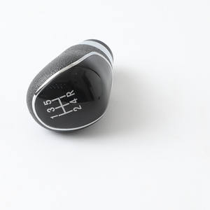 Pomo de Palanca de Cambios de Cuero Negro y Plateado de 5 y 6 Velocidades Ergonómico para Ford Focus - Product Image 2