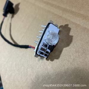 Ampoule LED pour pare-chocs arrière Volkswagen Touareg 2015, pour remplacement et réparation, en plastique - Product Image 2