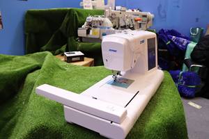 ZY1950T Zoyer Domestic <strong>Embroidery</strong> <strong>Sewing</strong> <strong>Machine</strong> - Product Image 3