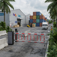 Barrière automatique sans balais 24V DC avec capteur au sol, anti-écrasement, ouverture rapide d'urgence, contrôle multiple et bras de barrière variés en option