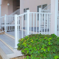 Rampe moderne en métal à piquets avec aluminium et fer pour escaliers extérieurs de villa et garde-corps de pont