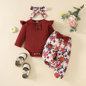 Ensemble trois pièces pour bébé en coton transfrontalier : haut à manches longues en dentelle, pantalon triangle à fleurs et nœud, ceinture pour cheveux - Product Image 3