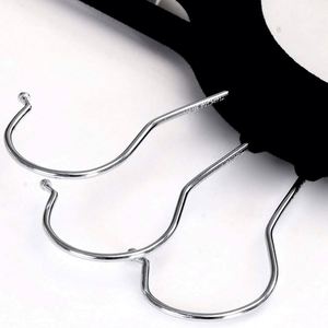 Porte-pantalons adulte en plastique antidérapant avec clip détachable, design floqué pour un séchage pratique, pour magasins de vêtements et vente en gros - Product Image 4