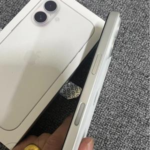 สมาร์ทโฟนมือสองจากสหรัฐอเมริกา รุ่น iPhone 16 ซีรีส์ สภาพแบตเตอรี่ 95-100% พร้อมกล่องซีลและอุปกรณ์เสริม - Product Image 6