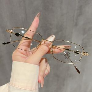 31265 Lunettes anti-lumière bleue de style coréen avec monture carrée argentée pour femmes, myopie, monture complète, verres PC, origine Taizhou - Product Image 4