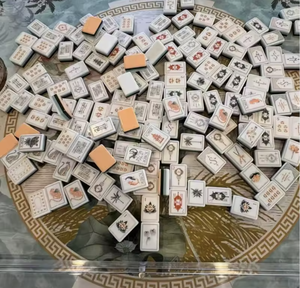 10 tuiles de mahjong américaines en acrylique épais à 4 couches, design gravé de luxe moderne, pliables, de qualité supérieure - Product Image 4