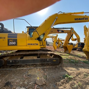 รถขุดไฮดรอลิกแบบตีนตะขาบ โคมัตสึ PC200 ขนาด 20 ตัน สภาพใหม่เกือบเหมือนใหม่ สำหรับงานก่อสร้างคุณภาพสูง - Product Image 3