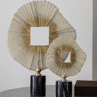 Décoration murale haut de gamme en résine creuse au design géométrique moderne et minimaliste pour les centres de vente