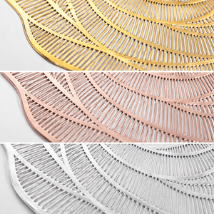 Set de <span class=keywords><strong>table</strong></span> en PVC découpé en forme de rose de 15 pouces, motif <span class=keywords><strong>dentelle</strong></span> métallique, résistant à la chaleur, imperméable, pour décoration de mariage - Product Image 3