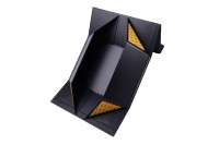 Boîte en papier écologique haut de gamme à rabat noir magnétique pour parfum, bijoux, chaussettes, présentation de marque de luxe, pliable, gaufrage personnalisé
