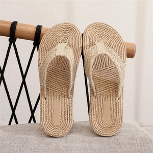 Infradito da <span class=keywords><strong>donna</strong></span> per <span class=keywords><strong>ciabatte</strong></span> da viaggio nuovo stile tessuto in <span class=keywords><strong>paglia</strong></span> espadriglia infradito alla moda sandali da spiaggia - Product Image 4