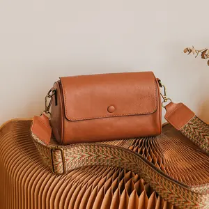 Hot bán ánh sáng mới mịn cao cấp Crossbody Top Layer da bò thời trang mềm Vai Túi đô thị đơn giản túi cho phụ nữ