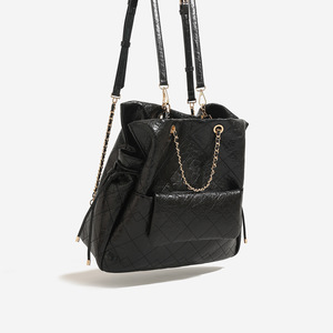 <span class=keywords><strong>Zaino</strong></span> a Catena in PU Effetto Cuoio Cerato Stile College con Motivo a Rombi, Nuovo Modello 2025 da <span class=keywords><strong>Donna</strong></span>, Traspirante, Grande Capacità, per Pendolari, con Coulisse, Portafortuna - Product Image 2