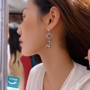 ต่างหูห้อยรูปหัวใจ สแตนเลส 316L ชุบทอง PVD เครื่องประดับแฟชั่น - Product Image 3