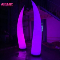 Piliers gonflables en forme de croissant avec éclairage LED, piliers gonflables blancs en ivoire pour événements festifs