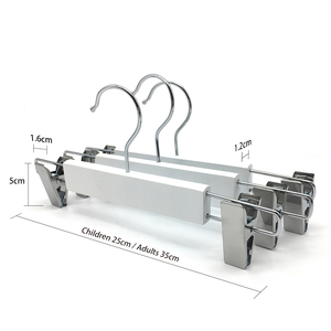 Ganchos de madera blancos al por mayor de alta calidad, ganchos de madera personalizados con logotipo para exportación al por mayor. - Product Image 6