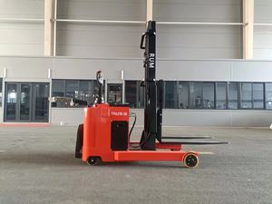 Apilador Eléctrico Contrabalanceado de 2 Toneladas en Venta con Motor y Bomba - Product Image 3