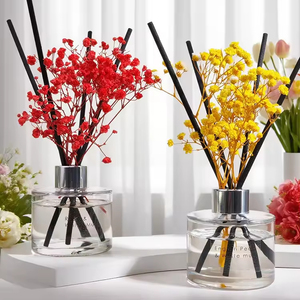 Diffuseur de parfum décoratif 120ml, désodorisant longue durée aux huiles essentielles et fleurs séchées - Product Image 1