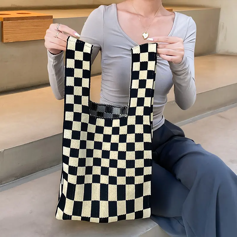 2022 fashion knitted beach bag trendy luxury checkerboard women's handbag fashion patchwork plaid women's tote bag