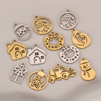Breloques et pendentifs DIY de Noël en acier inoxydable, motifs sapin de Noël, bonhomme de neige, camion, couronne, Père Noël, pour la fabrication de boucles d'oreilles et fournitures de bijoux