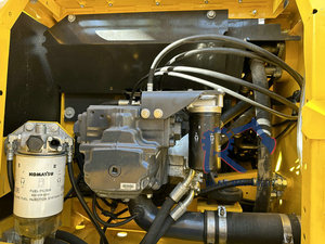 Excavadora de cadenas usada Komatsu PC200 de 20 toneladas, modelo 2024 de Japón, con motor incluido, en venta. - Product Image 6