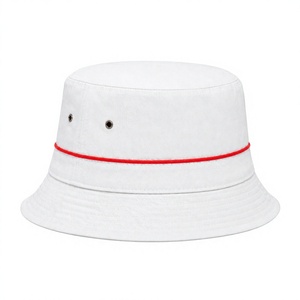 Bob blanc premium avec passepoil rouge et œillets métalliques – Unisexe, décontracté, pour l'extérieur, l'été, la plage, les voyages, la pêche, casquette tendance - Product Image 3