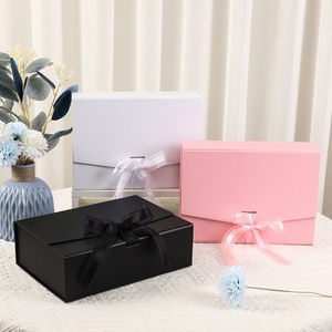 Caja de Regalo de Papel con Cierre de Cinta y Logotipo Estampado en Caliente Personalizado al por Mayor, Caja de Envío Plegable de Papel - Product Image 1
