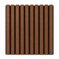 Panneau mural acoustique en bois de noyer WYRAX pour salle de séminaire, avec lattes et feutre noir, 2400x600x21mm, pour rénovation murale de salle de conférence commerciale