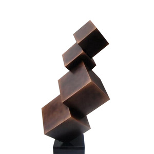 Cubo de Rubik, Escultura de Hierro en Bronce Rojo, Decoración Artística para el Hogar, Adorno para Club, Forma Irregular, 1000 mm - Product Image 2