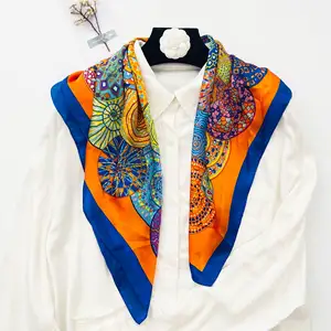 Korean version of simple fashion to run the circle 70cm small square scarf elegant ladies decorative small shawl scarf