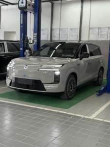 Avto Denza N8L DM 2026 Prestige Edition DENZA AUTO Plug-in hybride 5-deurs 6-persoons 4WD SUV Hybride SUV Nieuwe auto's Hybride - Product Image 5