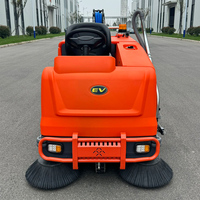 Machine industrielle multifonctionnelle de balayage et de lavage de sols, balayeuse autoportée pour le nettoyage des sols, équipement de nettoyage pour les grandes entreprises et usines
