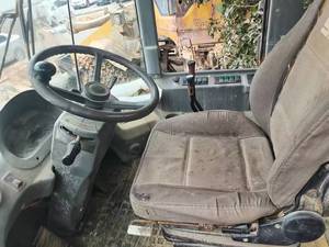 รถตักล้อยางมือสอง SDL LG956f 5 ตัน พร้อมเครื่องยนต์ FPT และปั๊มไฮดรอลิก Parker รุ่น LG956L/LG936L/LG933L/LG955f - Product Image 4