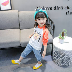 Conjunto de Ropa de Otoño para Niñas, Diseño en Línea, Camiseta con Estampado y Jeans, Producto Nuevo del Mercado Chino - Product Image 6