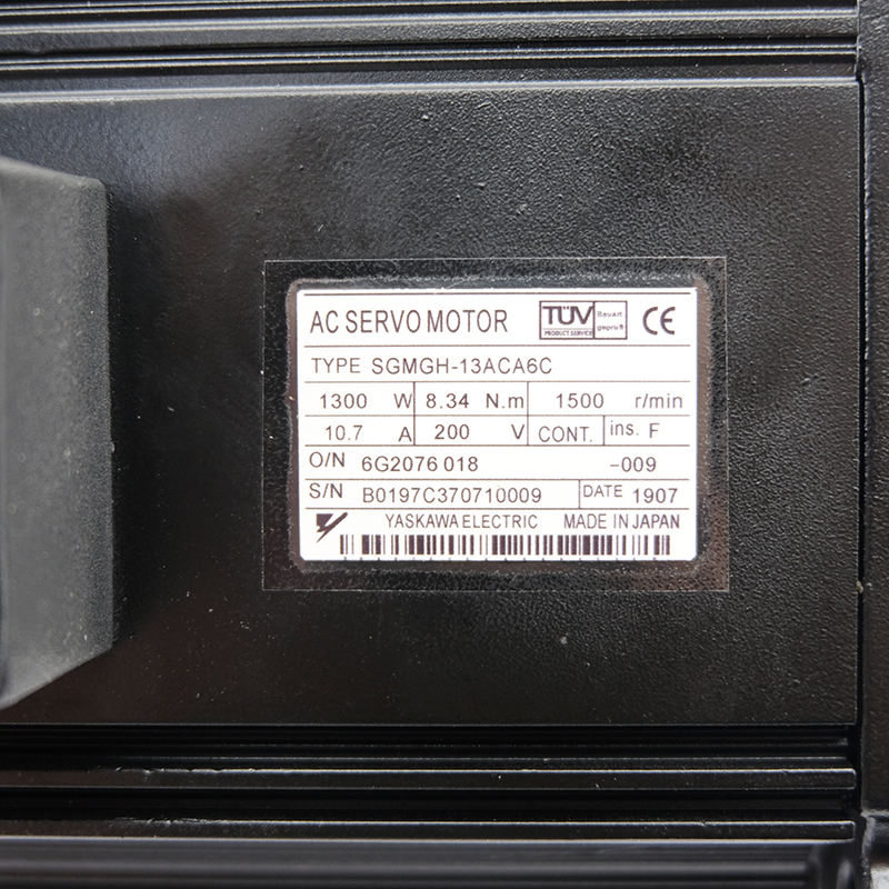 Brand New and Genuine with Good Quality YASKAWA SERVO MOTOR SGMGH-13ACA6C for Industrial Machine