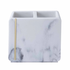 Set di accessori da bagno <span class=keywords><strong>in</strong></span> resina <span class=keywords><strong>in</strong></span> 6 pezzi con linee metalliche per la casa o per il distributore di sapone per la casa o l'hotel - Product Image 5