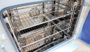 حاضنة مختبرية ميكروبيولوجية رقمية ذات تحكم حراري بسعات 16 و35 و50 و80 و160 و270 لتر - Product Image 3