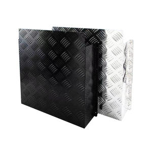 Protecteur de réservoir de carburant noir Support de réservoir de <span class=keywords><strong>gaz</strong></span> Couvercle de réservoir diesel <span class=keywords><strong>Plaque</strong></span> de déflecteur d'huile d'épaisseur 2mm - Product Image 4