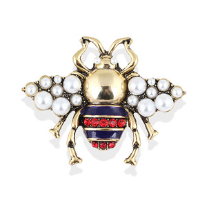 Spilla Vintage a Forma di Ape con Perle, Elegante Broche a Forma di Insetto per Matrimoni, Fidanzamenti o Regalo, Tecnologia Placcata - Product Image 6